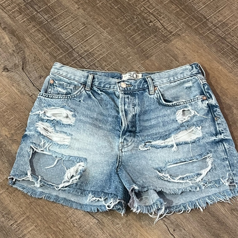 We The Free Light Blue Distressed Jean Shorts woman’s 30 free people